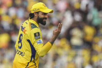 Which player Took most wickets in Indian Premier League Playoffs