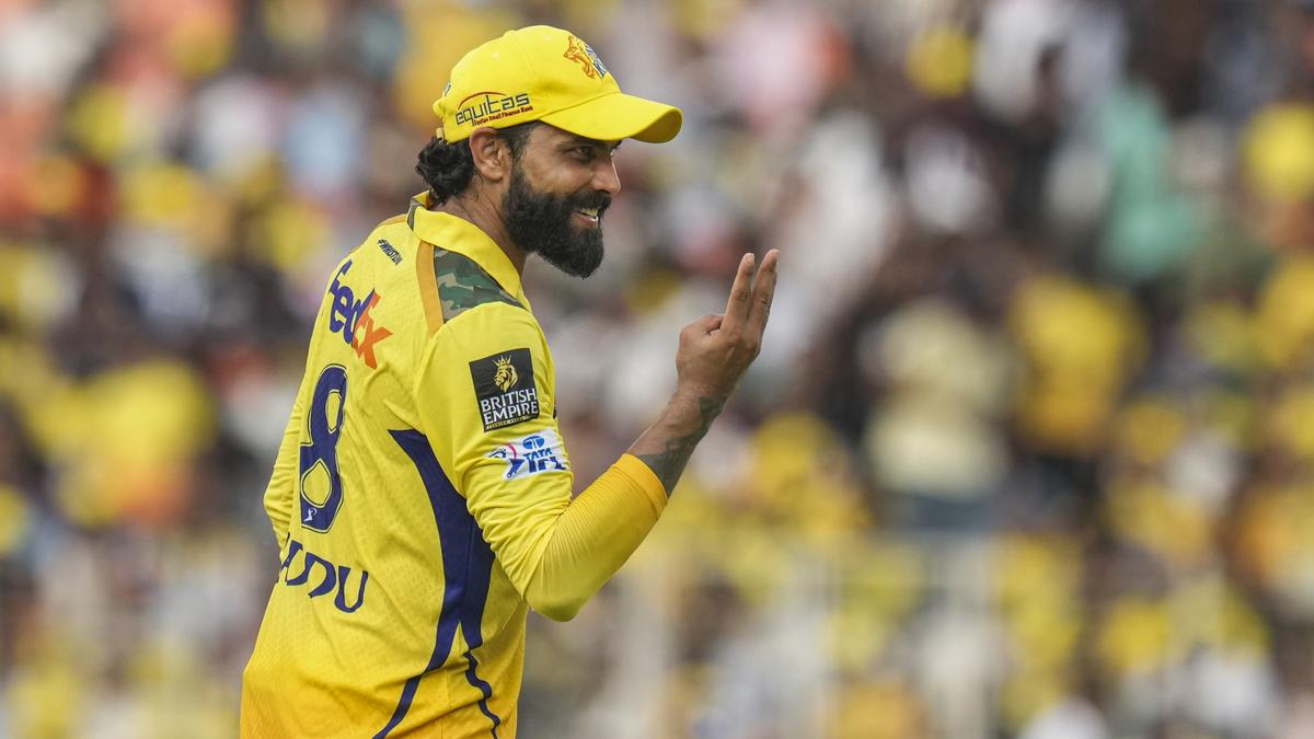 Which player Took most wickets in Indian Premier League Playoffs